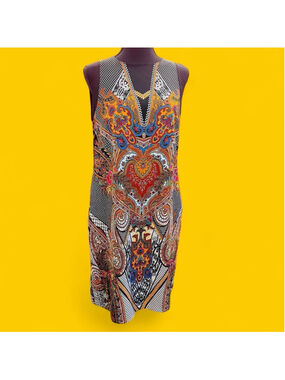 Beige by ECI Paisley Print Shift Dress 10 Boho Sleeveless Sheath Knee Length EUC